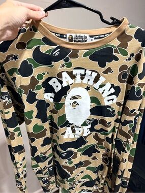 A Bathing Ape Men's Long-Sleeve Camo Tee - Tan/Green/Black